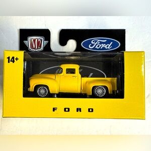 M2 Machines 1956 FORD F-100 TRUCK - CUSTOM